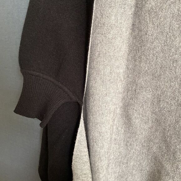 GORGEOUS fringe thick sweater/shawl - Picture 3 of 4